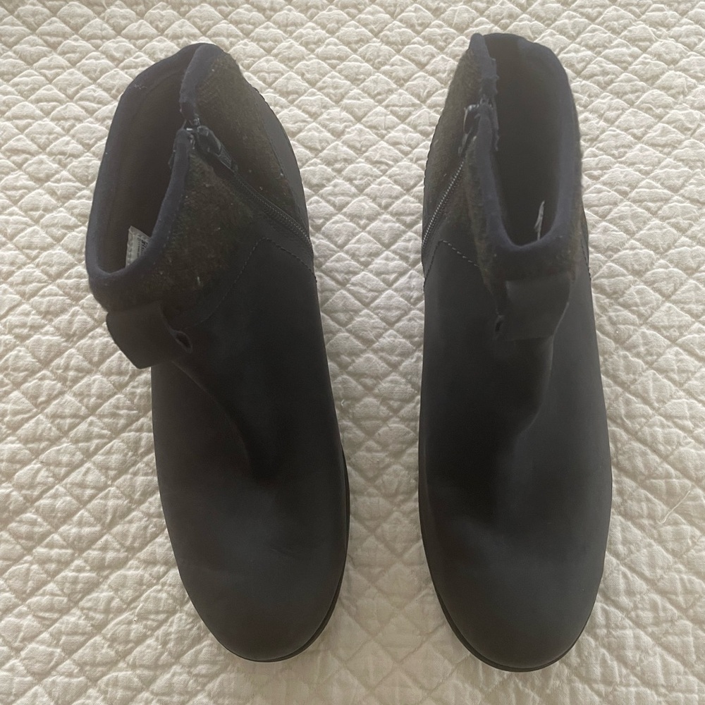 Women’s Merrell Chateau II Black Leather Wool Ankle Boots Waterproof Size 9.5 US